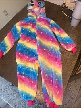 Very soft! Size 4T-5T! P &fb. (Bin 73)